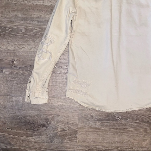 Zara Ripped Denim Overshirt - Picture 5 of 7